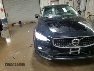 2025 Volvo V60 Plus z VIN YV4L12WK7S2145927, wystawiony jako Copart lot #51293525 z przebiegiem 1 364 mil mil oraz Szkoda całkowita • Salvage title. Historia ofert i sprzedaży dostępna na DreamBid. Obrazek 14.
