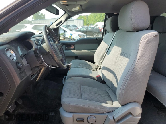 2013 Ford F-150 XL z VIN 1FTFX1CF8DFD52581, wystawiony jako Copart lot #59056415 z przebiegiem 240 688 mil mil oraz Szkoda całkowita • Salvage title. Historia ofert i sprzedaży dostępna na DreamBid. Obrazek 7.