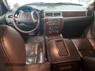 2011 GMC Sierra 1500 Denali z VIN 3GTP2XE26BG304637, wystawiony jako Copart lot #45878555 z przebiegiem 164 755 mil mil oraz Szkody całkowita. Historia ofert i sprzedaży dostępna na DreamBid. Obrazek 8.