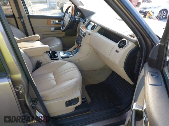2015 Land Rover LR4 HSE with VIN SALAG2V69FA765454, listed as a IAAI auction lot 42035767 with 99,115 mi miles and . Bid and sale history available at DreamBid. Image 5.