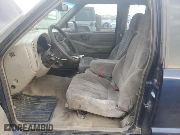 2000 GMC Sonoma SLS w/1SF Pkg with VIN 1GTCS1959Y8212162, listed as a Copart auction lot 82129784 with 149,063 mi miles and Salvage Title. Bid and sale history available at carsss.com. Image 7.