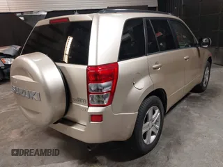 2007 Suzuki Grand Vitara Luxury z VIN JS3TD947474201594, wystawiony jako IAAI lot #42296225 z przebiegiem 120 309 mil mil oraz . Historia ofert i sprzedaży dostępna na DreamBid. Obrazek 4.