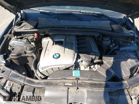 2006 BMW 3 Series 325i with VIN WBAVB135X6PT14717, listed as a IAAI auction lot 42077681 with 180,979 mi miles. Bid and sale history available at carsss.com. Image 10.