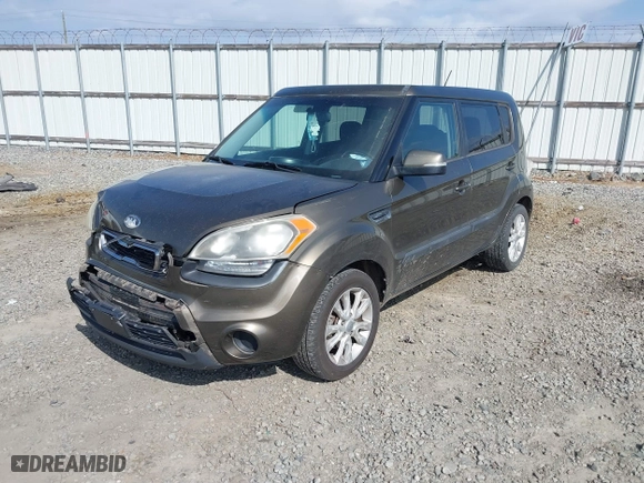 2013 Kia Soul + with VIN KNDJT2A68D7482496, listed as a IAAI auction lot 41719548 with 230,700 mi miles. Bid and sale history available at carsss.com. Image 17.