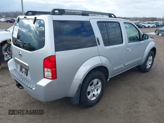 2007 Nissan Pathfinder SE z VIN 5N1AR18W77C613326, wystawiony jako IAAI lot #40773435 z przebiegiem 153 858 mil mil oraz . Historia ofert i sprzedaży dostępna na DreamBid. Obrazek 4.