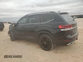 2022 Volkswagen Atlas SE with VIN 1V2JR2CA4NC545102, listed as a Copart auction lot 51954195 with 42,030 mi miles and Clean title. Bid and sale history available at DreamBid. Image 2.