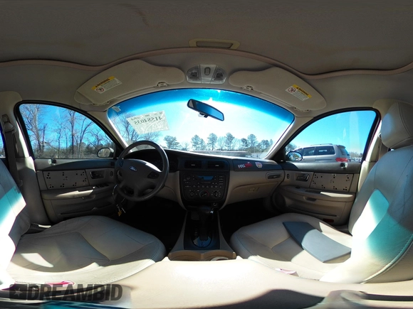2002 Ford Taurus SES Standard with VIN 1FAFP55S72A256247, listed as a IAAI auction lot 41584035 with 194,270 mi miles. Bid and sale history available at carsss.com. Image 18.