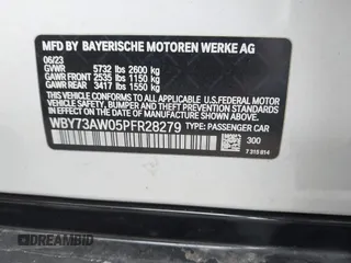 2023 BMW i4 eDrive40 z VIN WBY73AW05PFR28279, wystawiony jako IAAI lot #41262952 z przebiegiem 40 011 mil mil oraz . Historia ofert i sprzedaży dostępna na DreamBid. Obrazek 9.