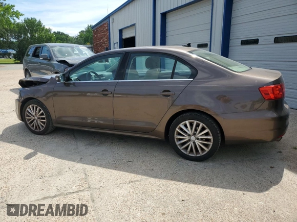 2011 Volkswagen Jetta SEL с VIN 3VWLX7AJ0BM359581, выставлен на аукционе Copart как лот 56222225 с пробегом 195 871 миль миль и Чистый • Clean title. История ставок и продаж доступна на DreamBid. Изображение 2.