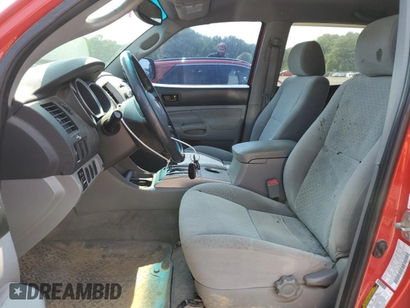 2005 Toyota Tacoma z VIN 3TMMU52N75M001405, wystawiony jako Copart lot #59146025 z przebiegiem 216 137 mil mil oraz Szkoda całkowita • Salvage title. Historia ofert i sprzedaży dostępna na DreamBid. Obrazek 7.