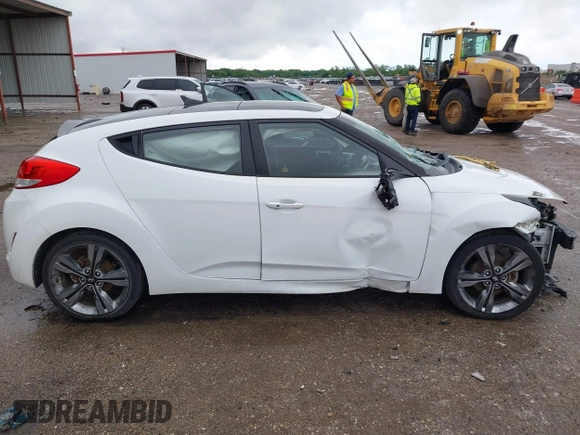 2016 Hyundai Veloster with VIN KMHTC6AD8GU248553, listed as a IAAI auction lot 42174244 with Not provided miles and . Bid and sale history available at DreamBid. Image 13.