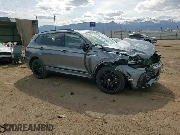 2022 Volkswagen Tiguan SE R-Line Black z VIN 3VV8B7AX7NM103911, wystawiony jako Copart lot #52364135 z przebiegiem 54 375 mil mil oraz Szkoda całkowita • Salvage title. Historia ofert i sprzedaży dostępna na DreamBid. Obrazek 11.