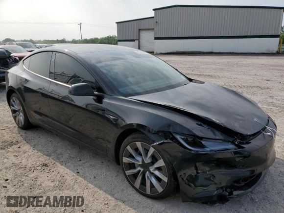 2025 Tesla Model 3 Long Range с VIN 5YJ3E1EB7SF900896, выставлен на аукционе Copart как лот 60446345 с пробегом 5 040 миль миль и Списание • Salvage title. История ставок и продаж доступна на DreamBid. Изображение 4.