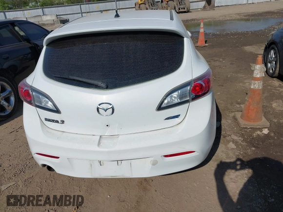 2012 Mazda Mazda3 i Touring with VIN JM1BL1L77C1628618, listed as a IAAI auction lot 42069661 with 201,942 mi miles. Bid and sale history available at carsss.com. Image 16.