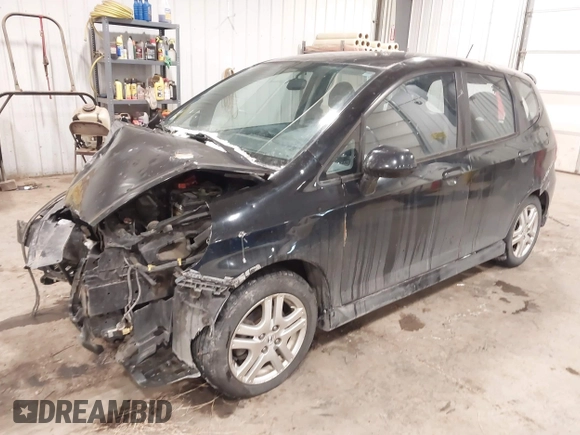2007 Honda Fit Sport with VIN JHMGD38607S054277, listed as a IAAI auction lot 41602296 with 272,787 mi miles. Bid and sale history available at carsss.com. Image 2.
