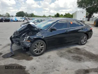 2015 Toyota Camry XLE with VIN 4T1BF1FK6FU061159, listed as a Copart auction lot 51870175 with 184,703 mi miles and Salvage Title. Bid and sale history available at DreamBid. Image 1.