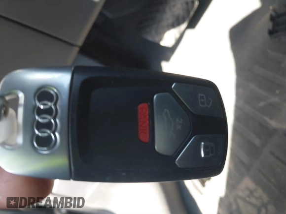 2019 Audi Q5 Premium with VIN WA1ANAFY1K2065059, listed as a IAAI auction lot 40566830 with 61,534 mi miles. Bid and sale history available at carsss.com. Image 11.