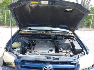 2006 Toyota Highlander z VIN JTEGP21A760095481, wystawiony jako IAAI lot #42307399 z przebiegiem 145 408 mil mil oraz . Historia ofert i sprzedaży dostępna na DreamBid. Obrazek 10.