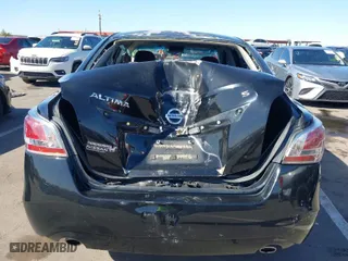 2015 Nissan Altima 2.5 SV with VIN 1N4AL3AP3FC471100, listed as a IAAI auction lot 41816448 with 145,674 mi miles. Bid and sale history available at carsss.com. Image 6.