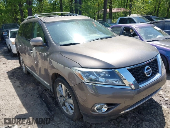 2013 Nissan Pathfinder S with VIN 5N1AR2MM1DC678629, listed as a IAAI auction lot 42063115 with 192,096 mi miles. Bid and sale history available at carsss.com. Image 1.