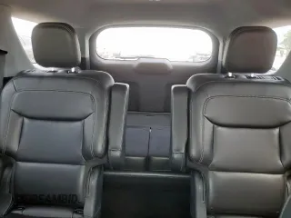 2022 Ford Explorer XLT z VIN 1FMSK7DH3NGA35931, wystawiony jako Copart lot #56413905 z przebiegiem 55 647 mil mil oraz Czysty tytuł • Clean title. Historia ofert i sprzedaży dostępna na DreamBid. Obrazek 10.