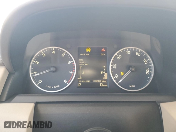 2015 Land Rover LR4 HSE z VIN SALAG2V62FA762105, wystawiony jako Copart lot #50384865 z przebiegiem 176 803 mil mil oraz Szkoda całkowita • Salvage title. Historia ofert i sprzedaży dostępna na DreamBid. Obrazek 9.