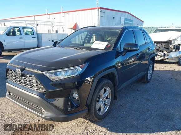 2019 Toyota RAV4 XLE with VIN JTMW1RFV1KD002799, listed as a IAAI auction lot 40887562 with 75,016 mi miles. Bid and sale history available at carsss.com. Image 17.