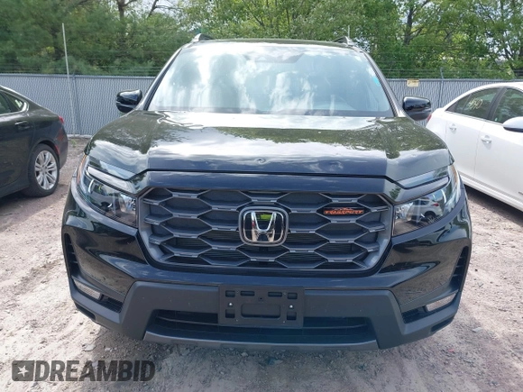 2025 Honda Passport TrailSport с VIN 5FNYF8H65SB006177, выставлен на аукционе IAAI как лот 42273695 с пробегом 1 989 миль миль и . История ставок и продаж доступна на DreamBid. Изображение 12.