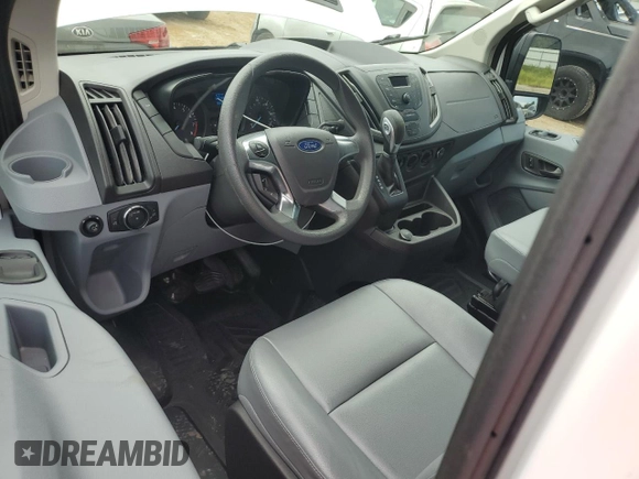 2017 Ford Transit with VIN 1FTYE1ZM3HKA95993, listed as a Copart auction lot 61213555 with 6,440 mi miles and Clean title. Bid and sale history available at DreamBid. Image 8.