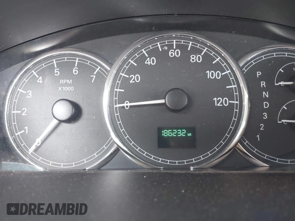 2005 Buick LaCrosse CX with VIN 2G4WC532151260376, listed as a IAAI auction lot 42281365 with 186,232 mi miles and . Bid and sale history available at DreamBid. Image 16.