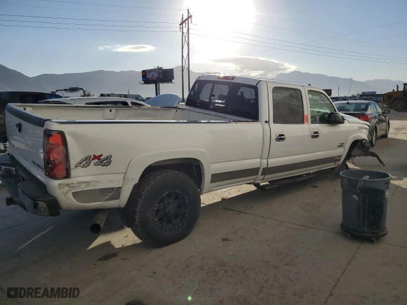 2005 Chevrolet Silverado 3500 SRW LT with VIN 1GCHK332X5F871228, listed as a Copart auction lot 75697014 with NaN miles and Salvage Title. Bid and sale history available at carsss.com. Image 3.