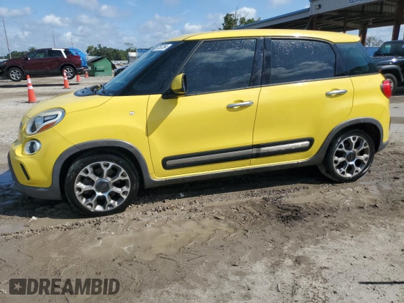 2014 FIAT 500L Trekking with VIN ZFBCFADH9EZ018889, listed as a Copart auction lot 71537264 with 76,430 mi miles and Salvage Title. Bid and sale history available at carsss.com. Image 1.