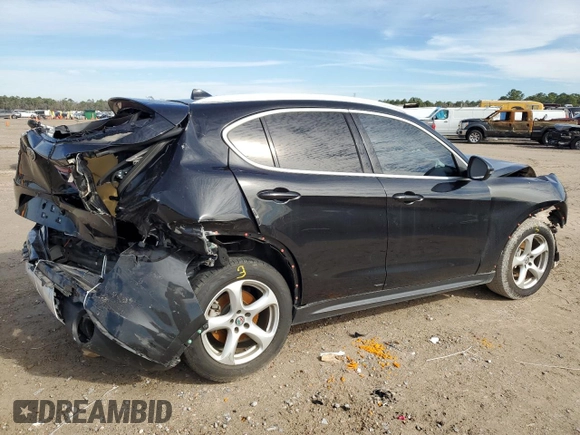 2019 Alfa Romeo Stelvio z VIN ZASPAJAN0K7C36435, wystawiony jako Copart lot #88057385 z przebiegiem Nie podano mil oraz Szkoda całkowita • Salvage title. Historia ofert i sprzedaży dostępna na DreamBid. Obrazek 3.