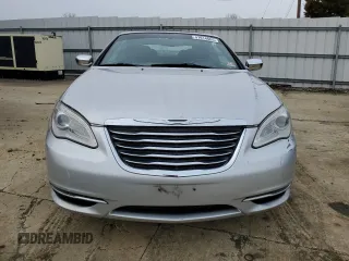 2011 Chrysler 200 Limited with VIN 1C3BC7EG9BN563797, listed as a Copart auction lot 41914665 with 221,103 mi miles and Salvage Title. Bid and sale history available at DreamBid. Image 5.