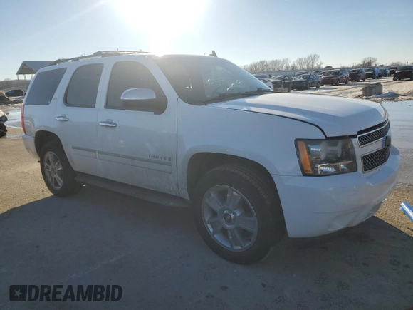 2009 Chevrolet Tahoe LTZ with VIN 1GNFK33099R197350, listed as a Copart auction lot 86149474 with 195,703 mi miles and Salvage title. Bid and sale history available at DreamBid. Image 4.