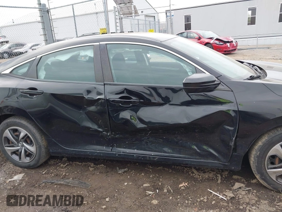 2020 Honda Civic Sedan LX with VIN 2HGFC2F67LH540441, listed as a IAAI auction lot 42026015 with 39,981 mi miles. Bid and sale history available at carsss.com. Image 13.