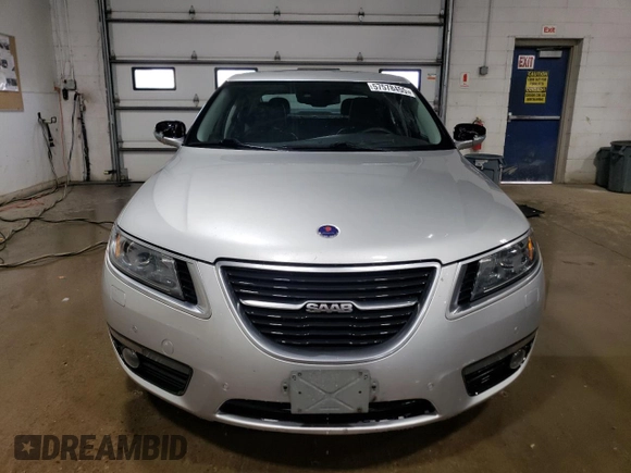 2011 Saab 9-5 Turbo4 z VIN YS3GN4AR5B4007387, wystawiony jako Copart lot #57578455 z przebiegiem 278 323 mil mil oraz Tytuł czysty. Historia ofert i sprzedaży dostępna na DreamBid. Obrazek 5.