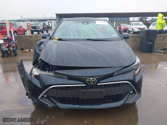 2020 Toyota Corolla Hatchback XSE with VIN JTNA4RBE4L3081850, listed as a IAAI auction lot 41435670 with 39,868 mi miles. Bid and sale history available at carsss.com. Image 12.