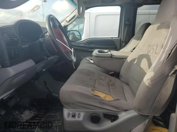 2006 Ford F-250 XL with VIN 1FTSW21P76ED52440, listed as a Copart auction lot 42009945 with 197,908 mi miles and Salvage title. Bid and sale history available at DreamBid. Image 7.