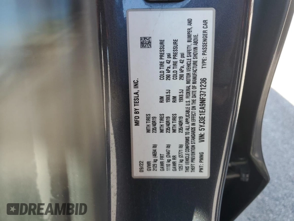 2022 Tesla Model 3 z VIN 5YJ3E1EA9NF371236, wystawiony jako Copart lot #56583855 z przebiegiem 58 162 mil mil oraz Szkoda całkowita • Salvage title. Historia ofert i sprzedaży dostępna na DreamBid. Obrazek 12.