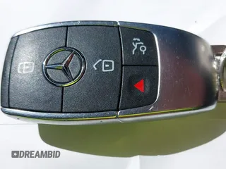 2022 Mercedes-Benz A 220 z VIN W1K3G4FB1NJ361754, wystawiony jako IAAI lot #41795258 z przebiegiem Nie podano mil oraz . Historia ofert i sprzedaży dostępna na DreamBid. Obrazek 11.
