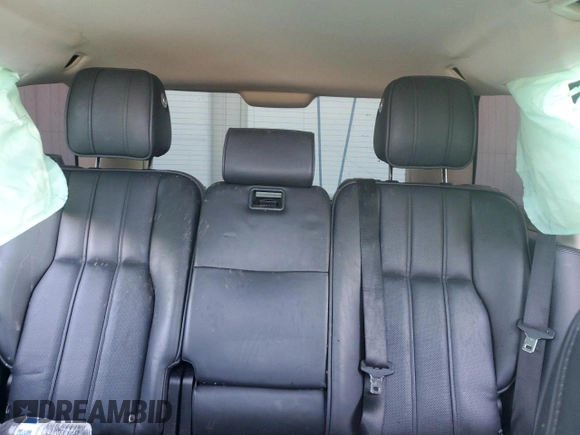 2011 Land Rover Range Rover SC z VIN SALMF1E40BA332639, wystawiony jako Copart lot #88084945 z przebiegiem Nie podano mil oraz Nie do naprawy • Non repairable. Historia ofert i sprzedaży dostępna na DreamBid. Obrazek 10.