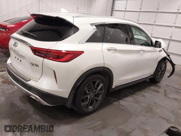 2019 Infiniti QX50 Luxe with VIN 3PCAJ5M38KF117624, listed as a IAAI auction lot 41630700 with 116,887 mi miles and . Bid and sale history available at DreamBid. Image 4.