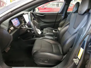 2018 Tesla Model S 75D z VIN 5YJSA1E28JF281649, wystawiony jako Copart lot #62399185 z przebiegiem 93 792 mil mil oraz Szkoda całkowita • Salvage title. Historia ofert i sprzedaży dostępna na DreamBid. Obrazek 7.