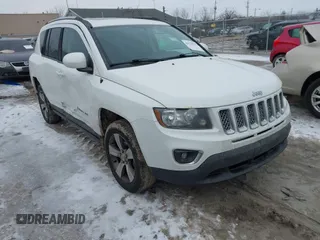 2016 Jeep Compass Latitude with VIN 1C4NJCEA6GD760796, listed as a IAAI auction lot 41559015 with 152,109 mi miles and . Bid and sale history available at DreamBid. Image 1.