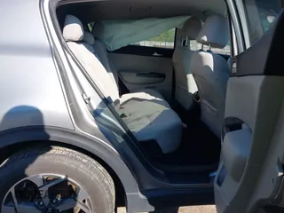 2020 Kia Sportage LX z VIN KNDPMCAC8L7628865, wystawiony jako IAAI lot #42190291 z przebiegiem 72 646 mil mil oraz . Historia ofert i sprzedaży dostępna na DreamBid. Obrazek 8.