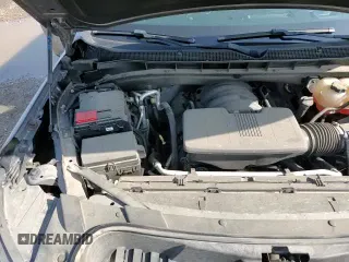 2021 Chevrolet Tahoe RST z VIN 1GNSCRKDXMR487706, wystawiony jako Copart lot #70912335 z przebiegiem 44 154 mil mil oraz Szkoda całkowita • Salvage title. Historia ofert i sprzedaży dostępna na DreamBid. Obrazek 15.