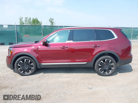 2023 Kia Telluride SX X-Pro with VIN 5XYP5DGC8PG376862, listed as a IAAI auction lot 42481710 with 17,517 mi miles and . Bid and sale history available at DreamBid. Image 14.