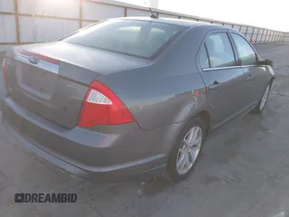 2010 Ford Fusion SEL with VIN 3FAHP0JA5AR260939, listed as a IAAI auction lot 41417420 with 178,295 mi miles. Bid and sale history available at carsss.com. Image 4.