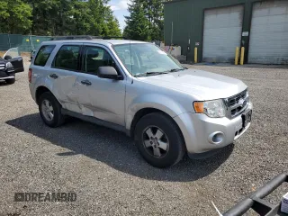 2011 Ford Escape XLS z VIN 1FMCU0C75BKA71501, wystawiony jako Copart lot #62614335 z przebiegiem 130 210 mil mil oraz Szkoda całkowita • Salvage title. Historia ofert i sprzedaży dostępna na DreamBid. Obrazek 4.